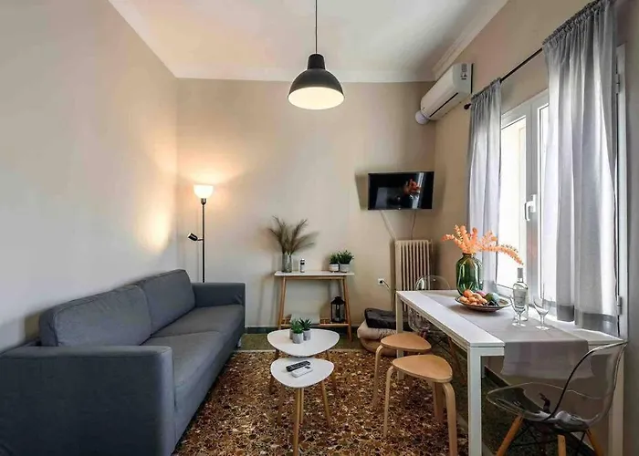 Emmanuel's Cozy House דירה חאניה